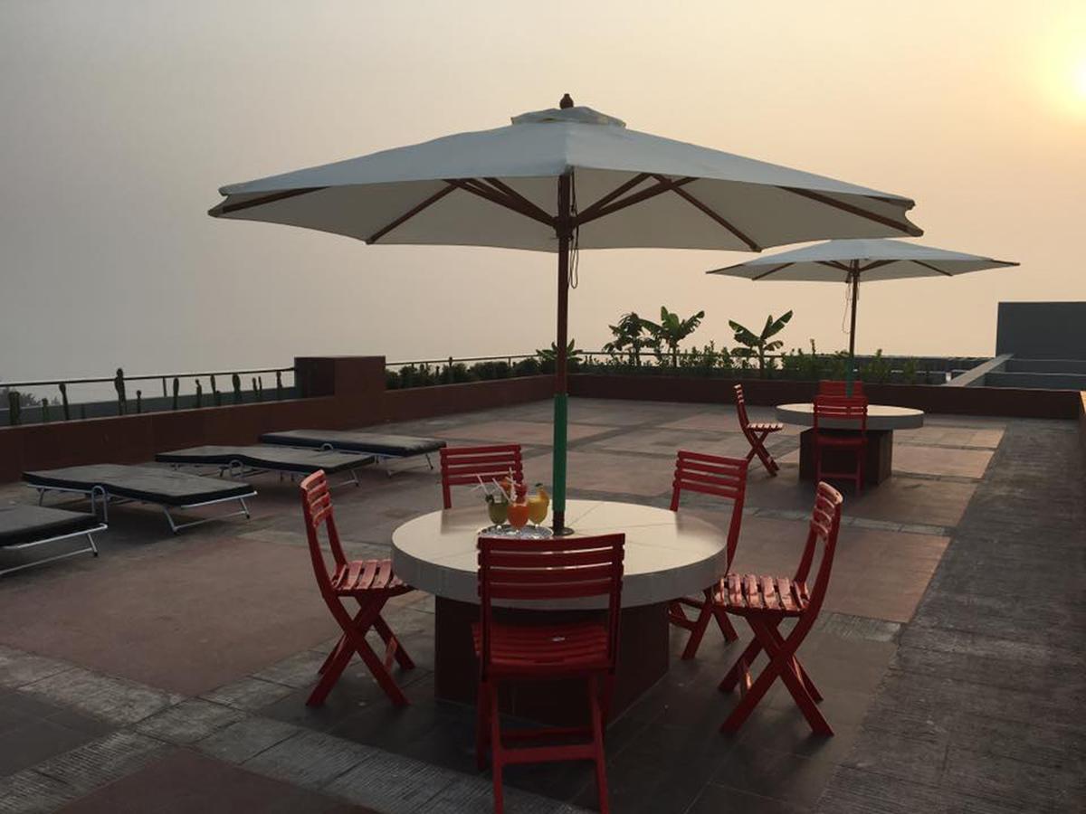 Neeshorgo Hotel & Resort Cox's Bazar Exteriör bild