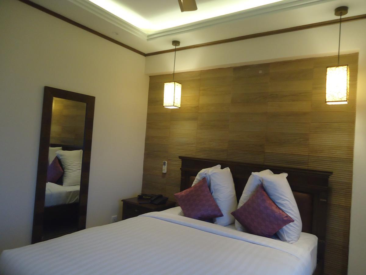 Neeshorgo Hotel & Resort Cox's Bazar Exteriör bild