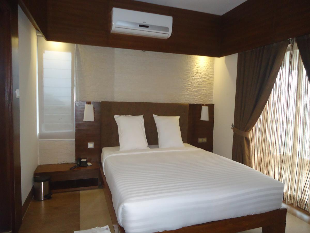 Neeshorgo Hotel & Resort Cox's Bazar Exteriör bild