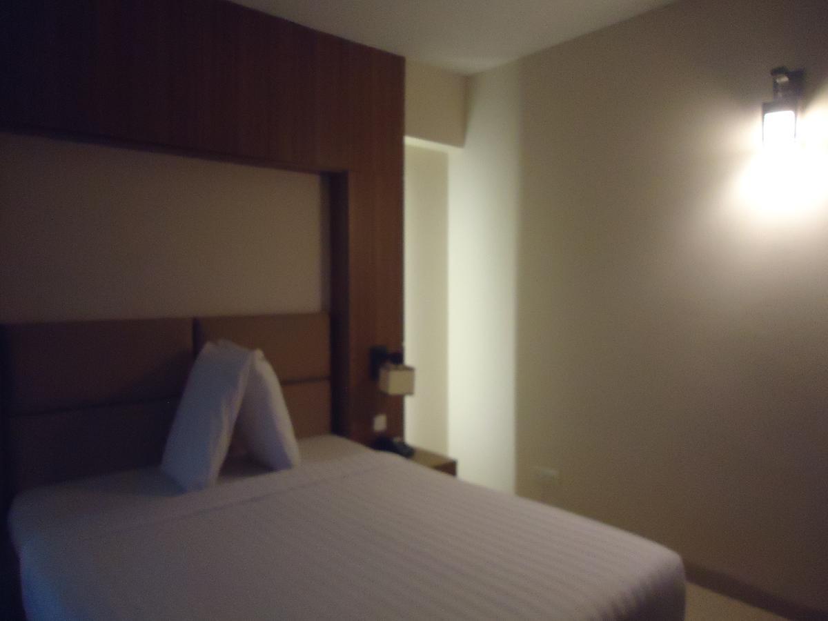 Neeshorgo Hotel & Resort Cox's Bazar Exteriör bild