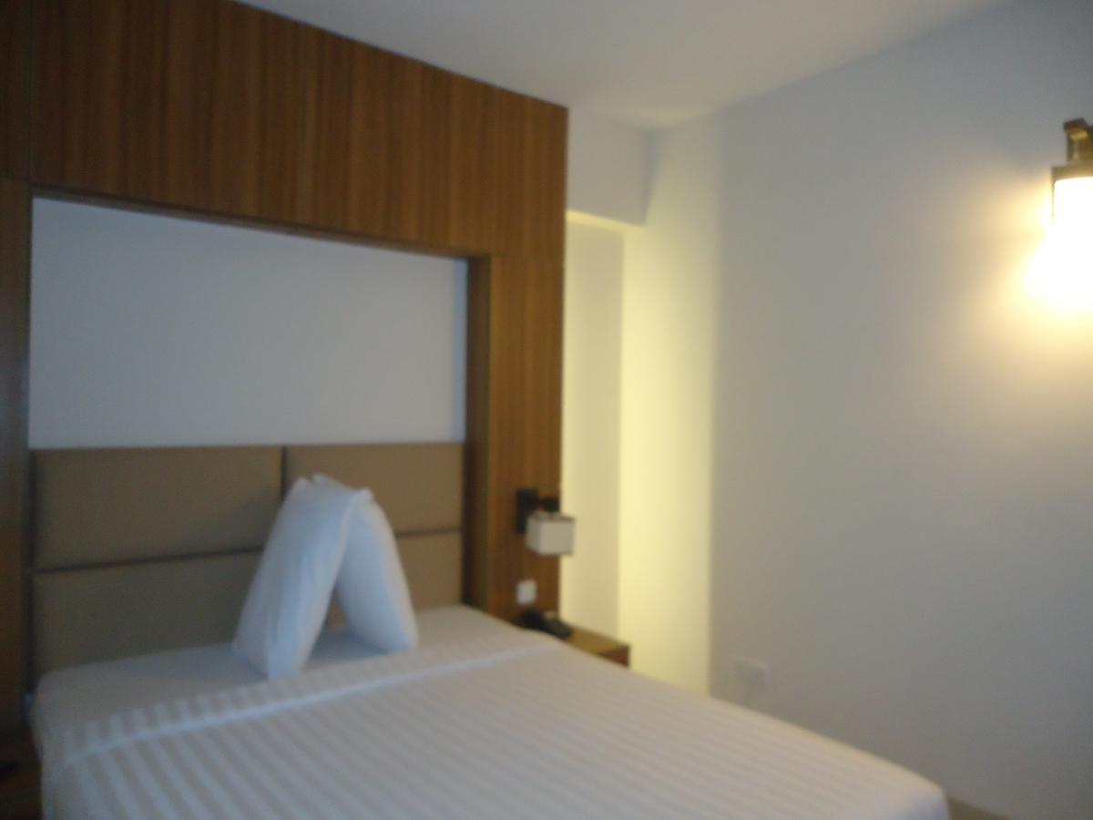 Neeshorgo Hotel & Resort Cox's Bazar Exteriör bild