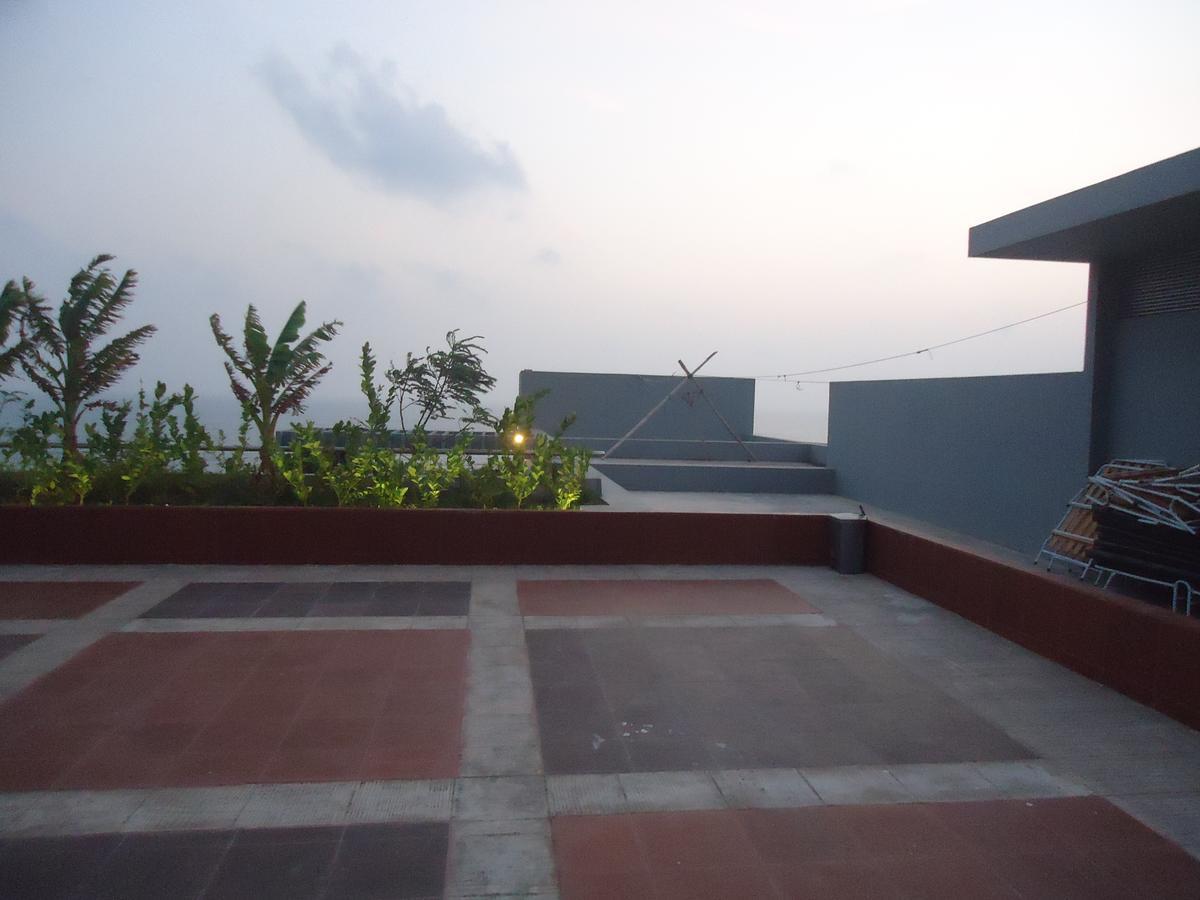 Neeshorgo Hotel & Resort Cox's Bazar Exteriör bild